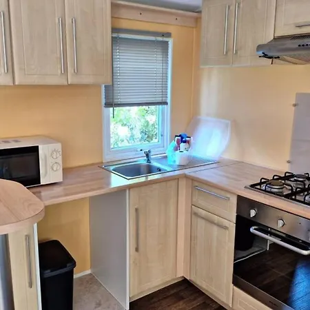 Mobil-home Avec Terrasse - 4 Pers. - Api-1-52-2915 *