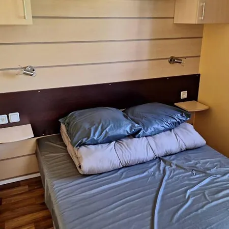 Camping Mobil-home Avec Terrasse - 4 Pers. - Api-1-52-2915